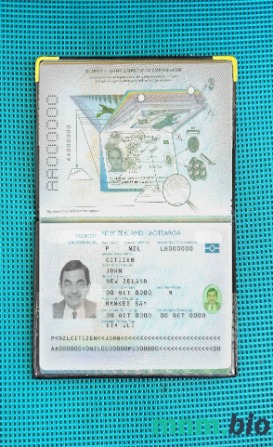 Nowa Zelandia paszport (2005-obecnie) wygląd zdjęcia pliki PSD, skan i fotografowany obraz